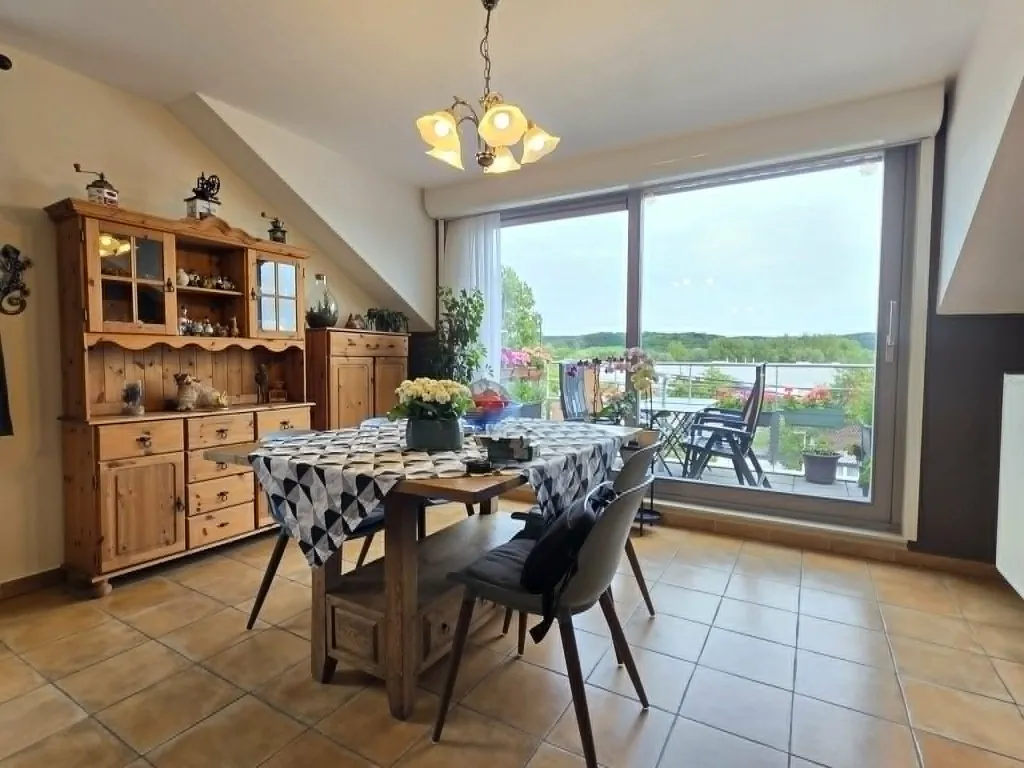 68ca15d1-d6fd-4a2a-8aef-ddea8a462b91.webp
