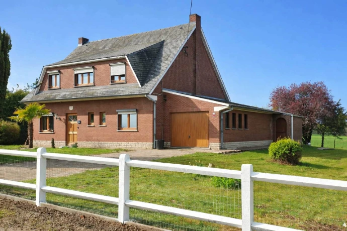 BIENTÖT A VENDRE - Incourt