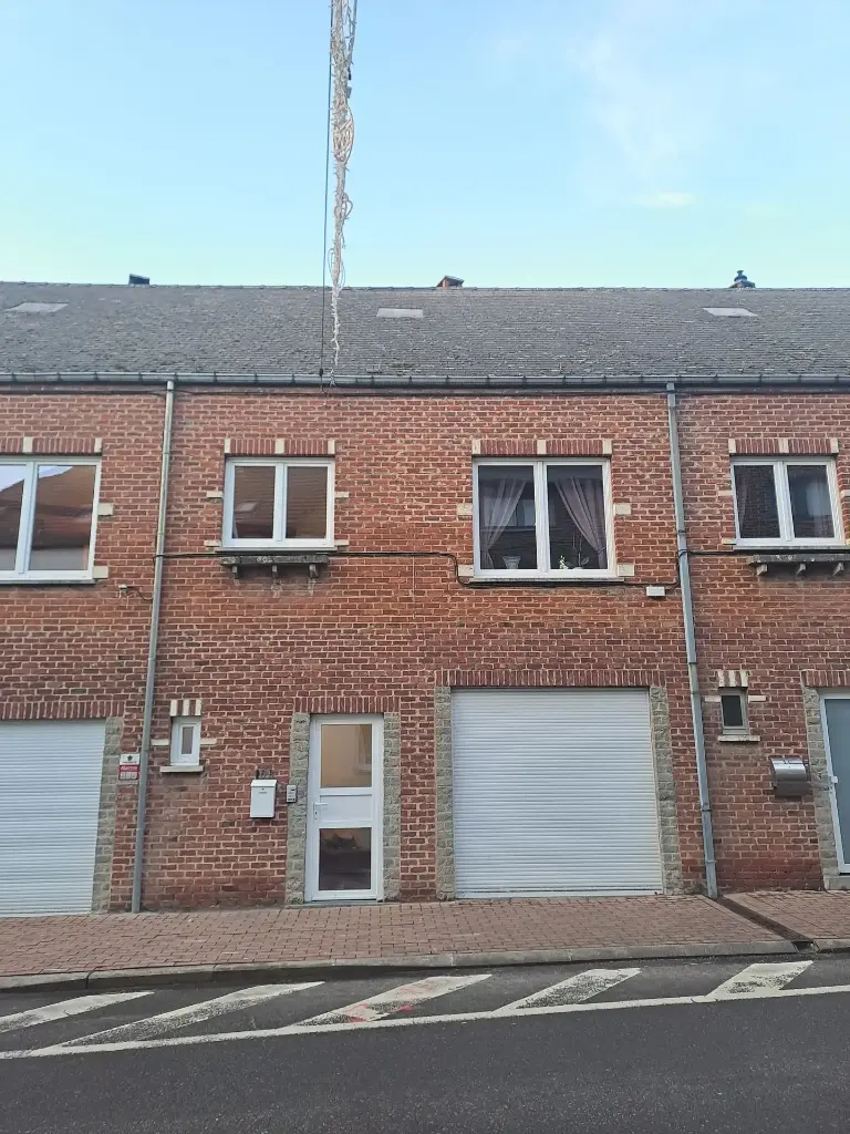 A Vendre - JODOIGNE- Maison bel étage avec garage.
